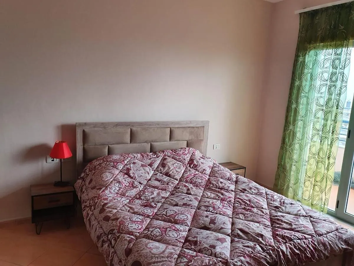 Panorama Apartment ドゥラス